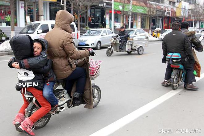 电瓶换电车_电瓶换车胎多少钱_换电瓶电瓶车